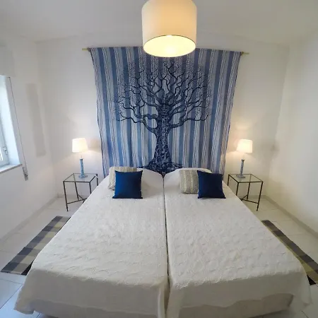 Spacious 2-bedroom At Da Rocha Apartment Portimão