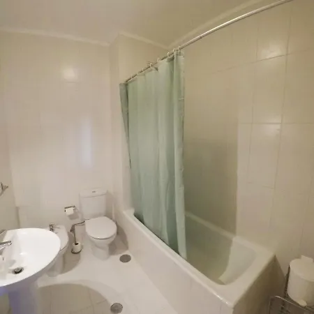 Spacious 2-bedroom At Da Rocha Apartment Portimão