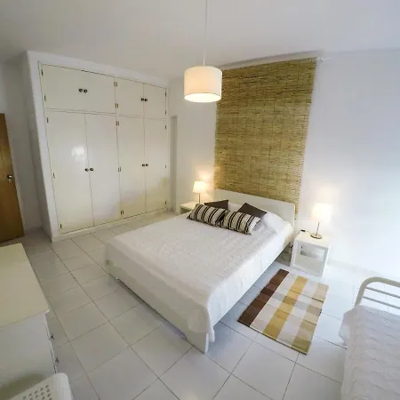 Spacious 2-bedroom At Da Rocha 아파트