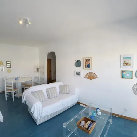 Spacious 2-bedroom At Da Rocha 아파트
